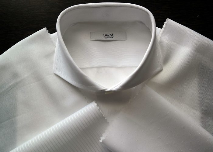 Le classique de la garde robe masculine : la chemise blanche.